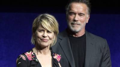 Los actores Linda Hamilton y Arnold Schwarzenegger. AFP