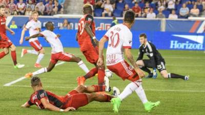 El New York Red Bulls no pudo frente al Toronto FC.