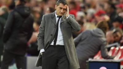 (FILES) In this file photo taken on May 07, 2019 Barcelona's Spanish coach Ernesto Valverde reacts during the UEFA Champions league semi-final second leg football match between Liverpool and Barcelona at Anfield in Liverpool, north west England on May 7, 2019. - Barcelona are set to sack their coach Ernesto Valverde, according to reports in the Spanish press. Valverde took training on January 13, 2020 but his future looks bleak, with the club expected to announce his departure following a board meeting in the afternoon at Camp Nou. (Photo by Oli SCARFF / AFP)