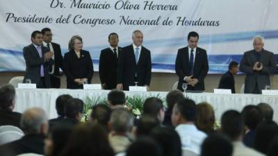 En la presentación del anteproyecto estuvieron las autoridades del Congreso Nacional y los juristas nacionales e internacionales que participaron en el mismo.