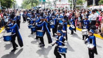 Las gráficas del festejo y civismo en San Pedro.