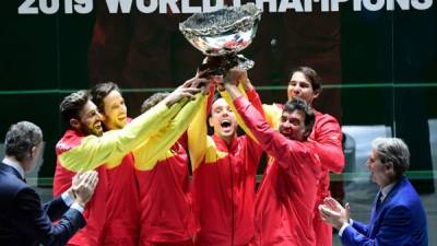 Los jugadores de España celebrando la obtención de la Copa Davis. Foto AFP