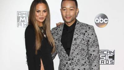 Chrissy Teigen y John Legend.