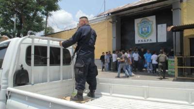 En protesta, los penitenciarios no trasladaron a los reos que tenían audiencia en los tribunales.