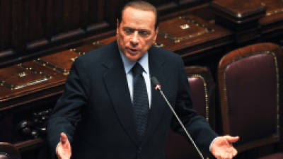Silvio Berlusconi, tiene varios procesos pendientes con la justicia italiana.