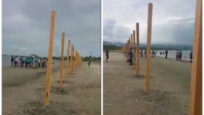 Los pilotes fueron instalados a lo largo de la playa municipal.