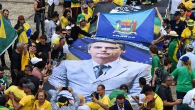 Los brasileños han puesto sus esperanzas en el ultraderechista Jair Bolsonaro.