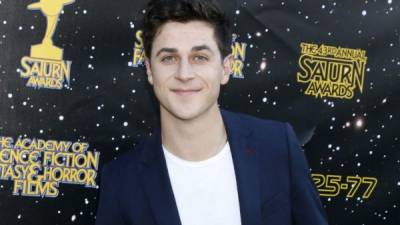 David Henrie saltó a la fama en la serie de Disney 'Los hechiceros de Waverly Place'.