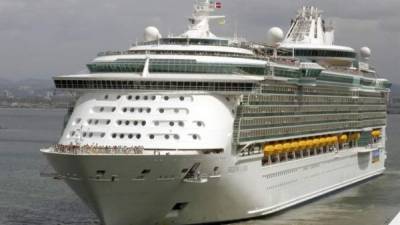 Aspecto del crucero 'Freedom of the Seas', de la compañía Royal Caribbean, a su llegada al puerto de San Juan (Puerto Rico). EFE/Thais Llorca/Archivo