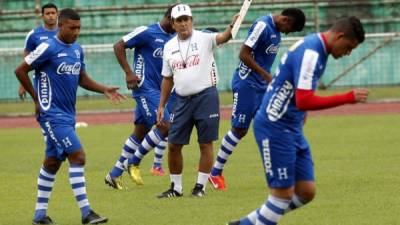 Jorge Luis Pinto dirigió su primer entrenamiento con la Selección de Honduras.