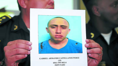 En conferencia de prensa, la Policía presentó la foto de Gabriel Armando Castellanos Pérez.
