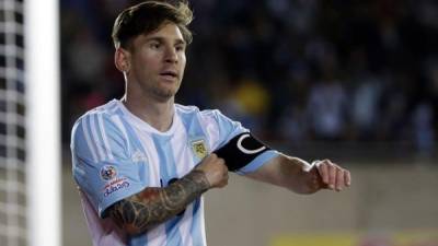 Messi negó haber pensado en dejar el seleccionado argentino por las críticas que recibió.