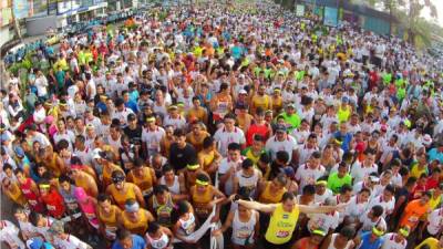 La Maratón Internacional LA PRENSA se realizó bajó un ambiente espectacular.