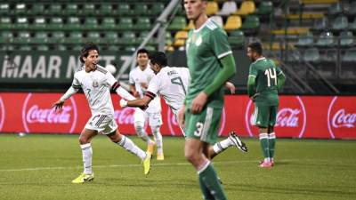 La selección de México le sacó el triunfo sobre el final a Argelia.