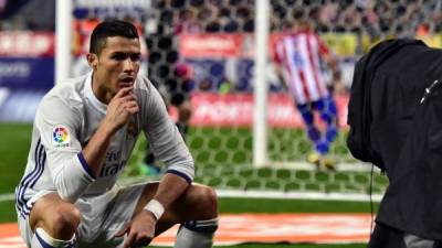 Cristiano Ronaldo demostró que sigue al pie del cañón para pelear por ser el máximo goleador de la Liga española 2016-2017. Foto AFP