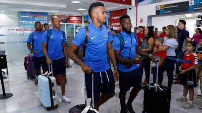 La llegada de la Selección de Martinica a San Pedro Sula. Foto Neptalí Romero