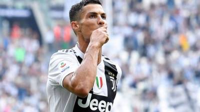 Cristiano Ronaldo despertó por fin y marcó sus primeros goles con la Juventus. Foto EFE