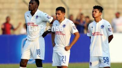 El Olimpia cayó eliminado en los cuartos de final de la Copa Presidente contra el Estrella Roja. Foto Ronald Aceituno