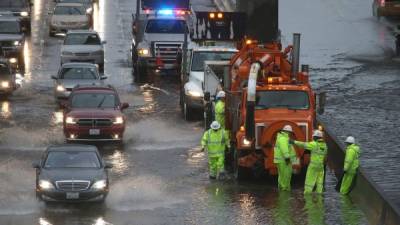 Las principales autopistas de San Francisco se vieron inundadas luego de la fuerte tormenta que afectó al estado de California.