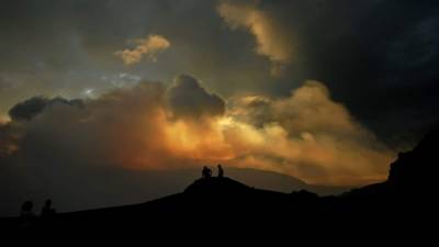 Fotografía de archivo de turistas que visitan el volcán Masaya en Nicaragua. EFE/Archivo