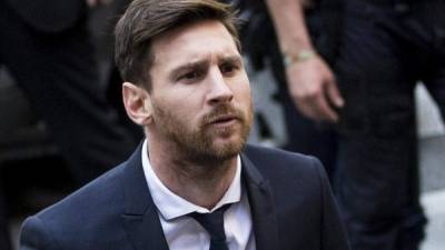 El jugador del FC Barcelona Lionel Messi, a su llegada a la Audiencia de Barcelona. EFE