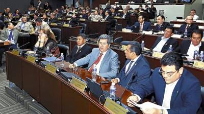 La bancada liberal aceptó deducciones para ayudar al Partido Liberal de Honduras.