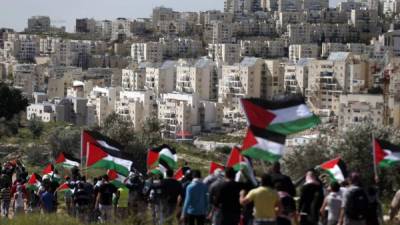 Los palestinos se manifiestan constantemente contras los asentamientos israelíes.