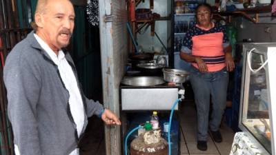 El administrador del mercado Central, Moisés García, asegura que atendiendo las recomendaciones de los Bomberos han hecho muchos cambios.