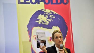La esposa de Leopoldo López, Lilian Tintori, sigue en su lucha internacional. AFP