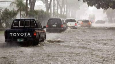 Las autoridades pronostican lluvias y frío para la época de Navidad en Honduras debido a un frente frío que afecta al país.