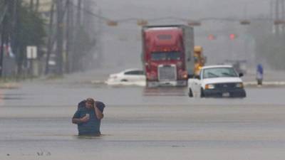 Estas son las peores inundaciones en golpear la zona de Texas desde 1961.