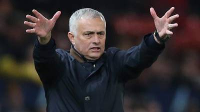 Mourinho, de 55 años, conquistó una Liga Europa y una Copa de la Liga en su primera temporada con los 'Diablos Rojos', pero en su segunda campaña se quedó en blanco, siendo subcampeón de la Premier League, a 19 puntos del líder. Imagen de archivo EFE.