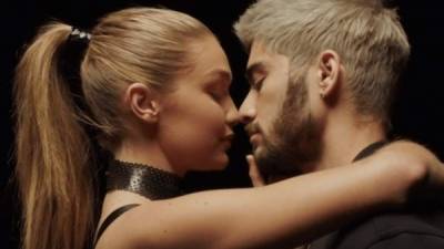 Zayn Malik y Gigi Hadid en 'Pillowtalk'