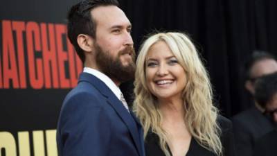 Danny Fujikawa y Kate Hudson en una foto de archivo. Foto: AFP/Archivo