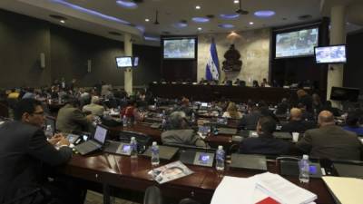 En el Congreso Nacional hondureño se planteó endurecer las medidas de castigo contra los padres y madres irresponsables.