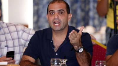 Fuad Abufele dice que 'no voy a juzgar a nadie, que lo juzgue la historia, ustedes (periodistas) y la afición'.