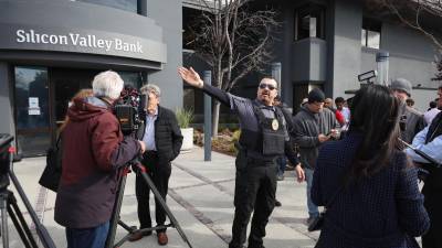 El Silicon Valley Bank fue cerrado el viernes tras ser declarado en quiebra provocando el pánico en el sector bancario en EEUU.