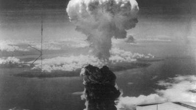 Durante el ataque a Hiroshima el Enola Gay, avión que cargaba la bomba atómica, llevaba 12 pastillas de cianuro para que tomaran en caso de que la misión se viera comprometida.