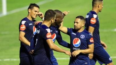 Los jugadores del Motagua celebrando el último gol del partido ante Juticalpa marcado por Rubilio Castillo. Foto Ronald Aceituno