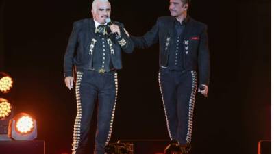 El cantante Vicente Fernández junto a su hijo Alejandro, 'El Potrillo'.