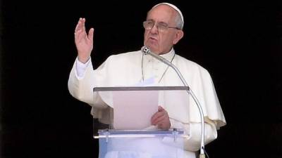 El papa Francisco ha aprobado una reforma sobre la nulidad matrimonial que pone fin a un procedimiento de hace trescientos años, con la introducción de un 'proceso breve' y 'gratuito' para poder conseguirla.