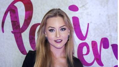 'Mis respetos. Con todos esos ejemplos cercanos, creo que es algo que no debo de hacer inconscientemente', dijo Angelique Boyer, sobre la maternidad.