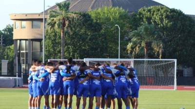 La selección de Honduras se enfrenta este viernes a Curazao por la segunda jornada del grupo C de la Copa Oro. La Bicolor está obligada a sacar la victoria y habrán varios cambios en su 11 titular respecto al juego ante Jamaica.