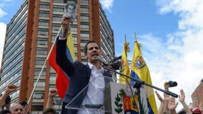 El líder opositor, Juan Guaidó, está amparado por la constitución venezolana en su decisión de proclamarse presidente interino del país./AFP.