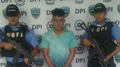 El detenido fue presentado por las autoridades que le dieron captura.