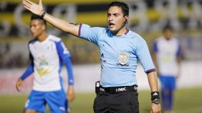 El árbitro Saíd Martínez es el único catracho que aspira a dirigir en el Mundial de Catar 2022.