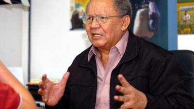 Juan Ramón Martínez es un reconocido escritor cultural del país. Foto: Andro Rodríguez.