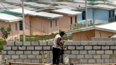 Las casas son adquiridas a través de la compra que la parroquia hace.