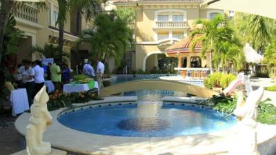 Los hoteles de La Ceiba esperan atraer más turistas con sus propuestas y rebajas. Foto: Javier Rosales