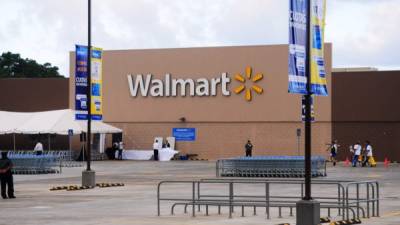 Tienda de Walmart ubicada en la ciudad de La Ceiba.